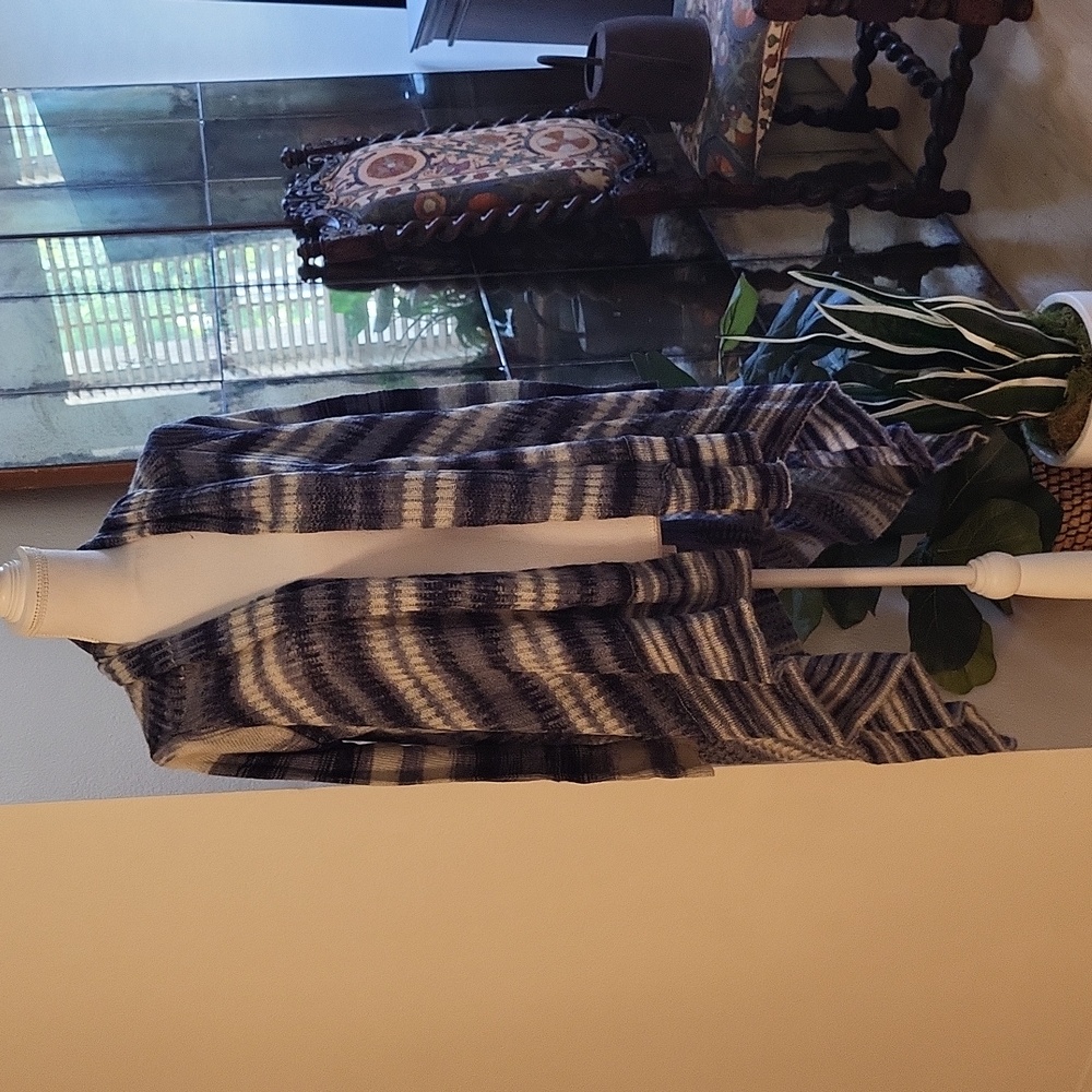 Knox Rose Blue & White Cardigan NWT